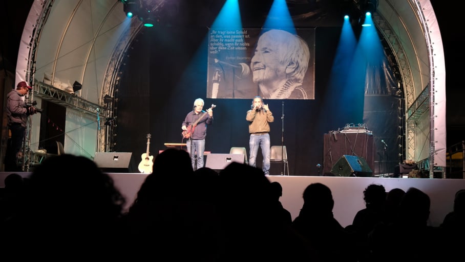  Konzert für Esther - Zum Gedenken an Esther Bejerano